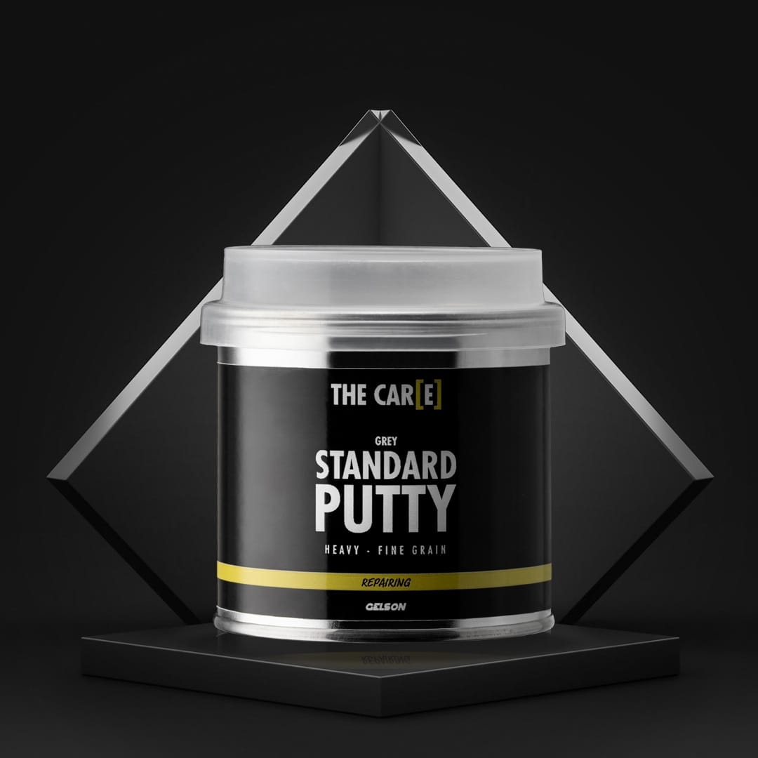 Putty grey è lo stucco per carrozzeria a grana fine specifico per correggere le imperfezioni superficiali della carrozzeria