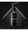 Sgrassatore spray per rimuovere sporco e impurità dall’auto