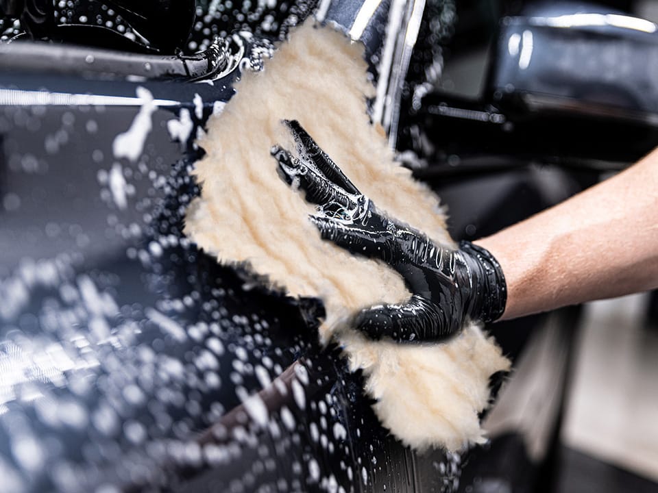 Il detergente auto The Care è uno speciale trattamento non schiumogeno per vernici opache