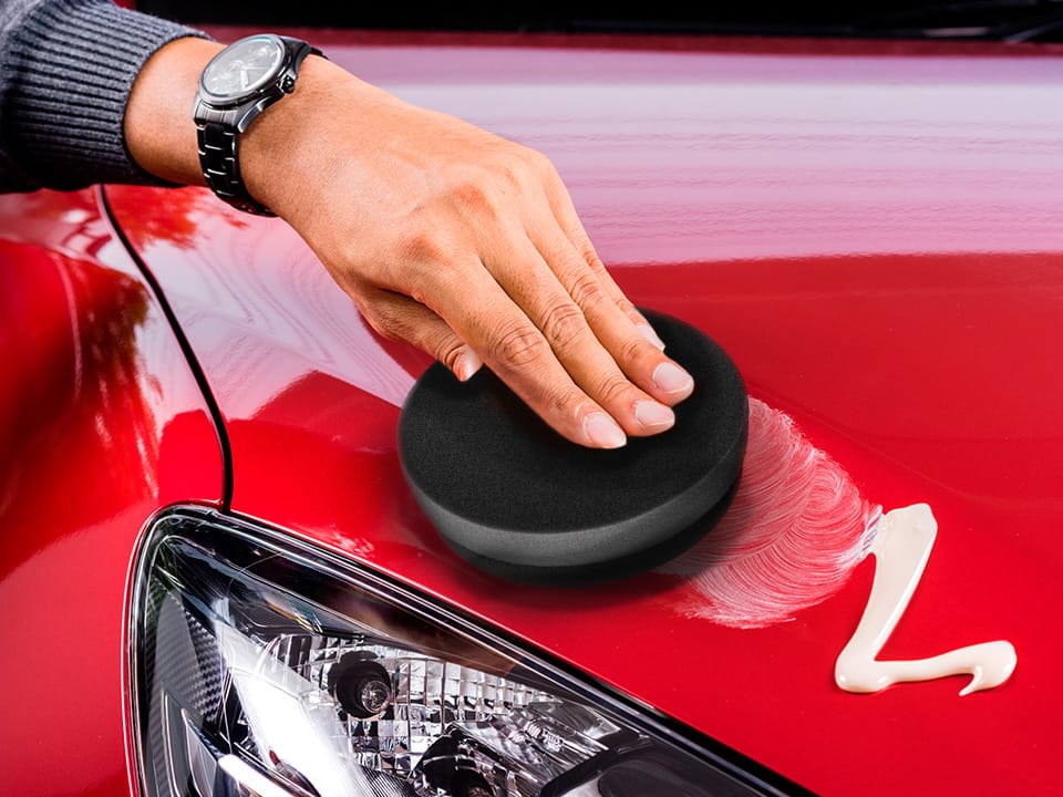Hand Pad è ideale per un’applicazione di precisione di prodotti specifici per la lucidatura e cura dell’auto