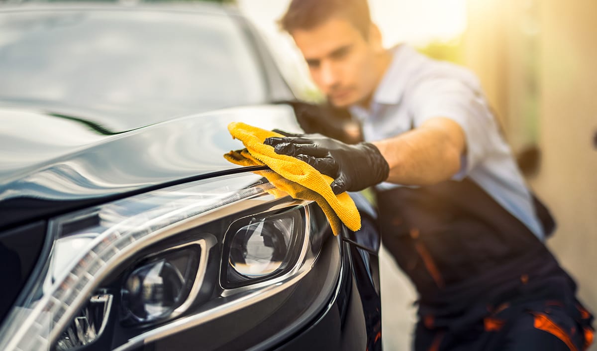 La cura e la pulizia dell’auto diventano un gioco da ragazzi con la guida al car detailing The Care 