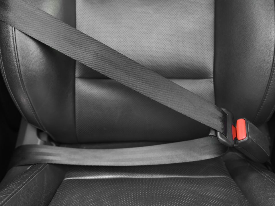 Pulizia delle cinture di sicurezza perché è importante e come farla al meglio